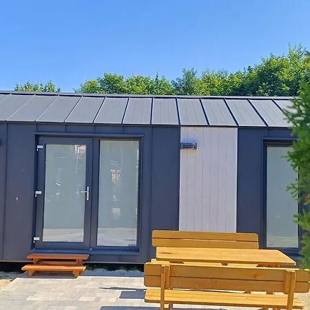 Nova & Σπίτι διακοπών *