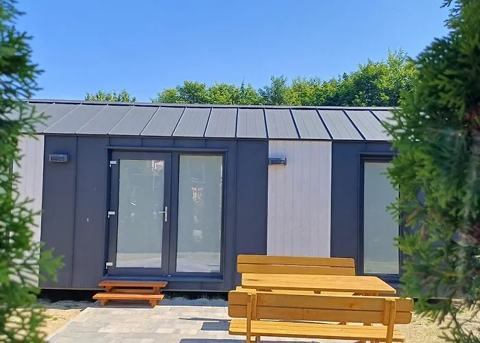 Nova & Semesterbostad *