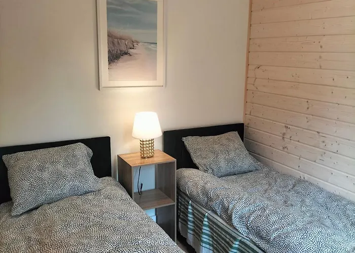 Semesterbostad Nova & *